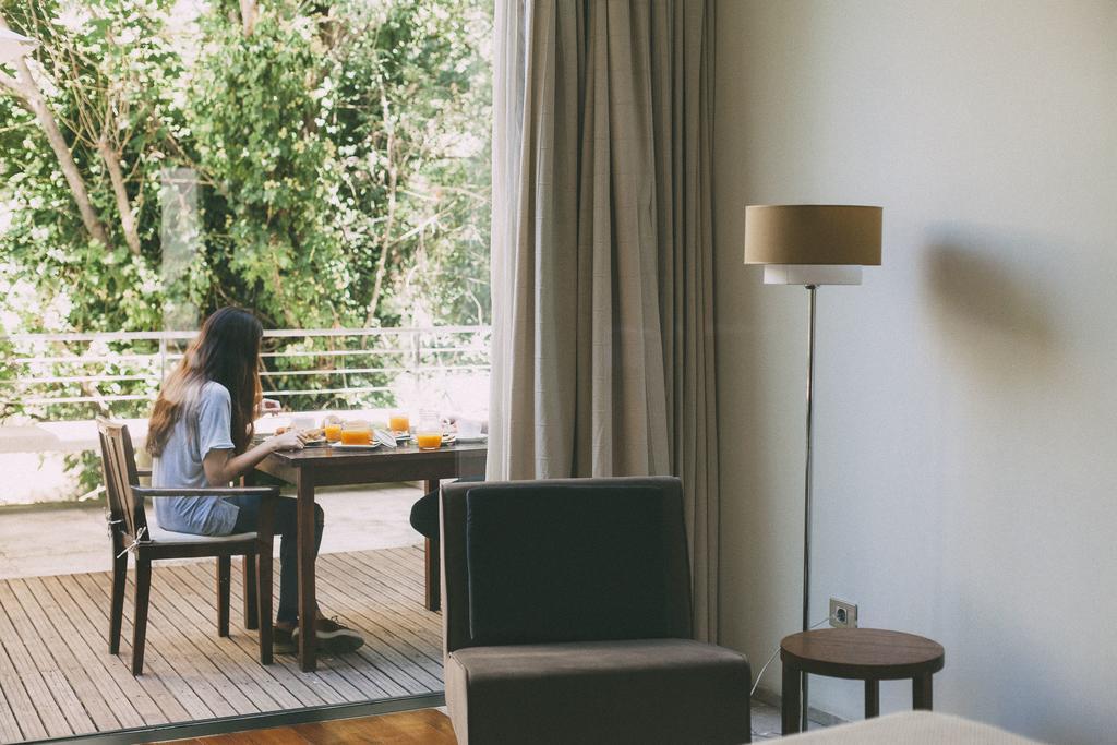 Fuente Acena Hotel Boutique ควินตานิลยา เด โอเนซิโม ภายนอก รูปภาพ