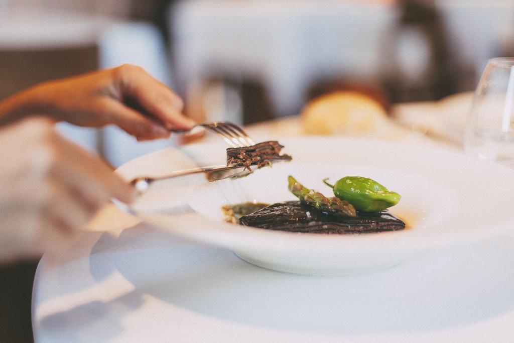 Fuente Acena Hotel Boutique ควินตานิลยา เด โอเนซิโม ภายนอก รูปภาพ