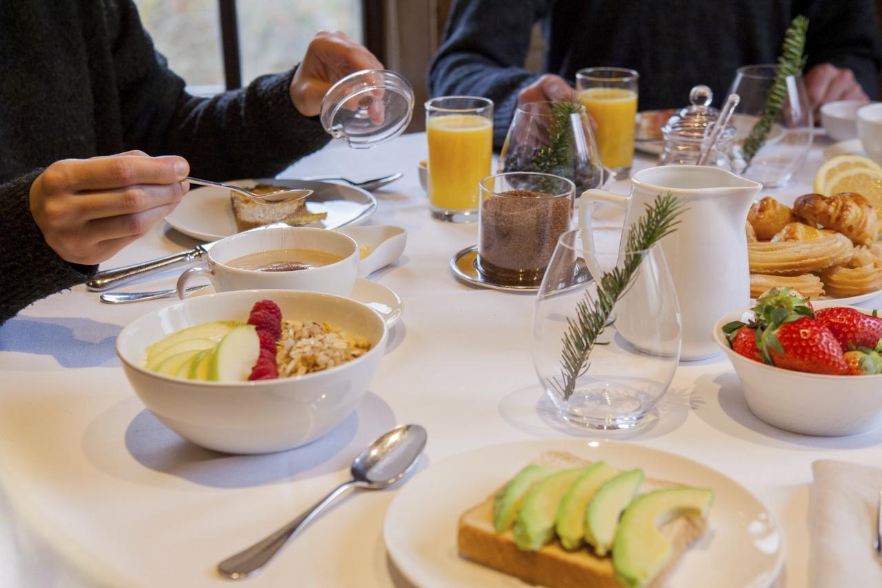 Fuente Acena Hotel Boutique ควินตานิลยา เด โอเนซิโม ภายนอก รูปภาพ