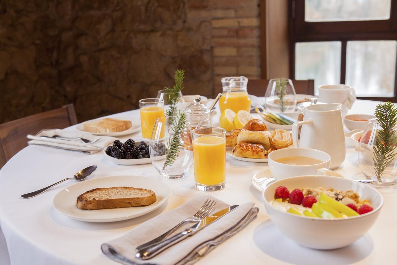Fuente Acena Hotel Boutique ควินตานิลยา เด โอเนซิโม ภายนอก รูปภาพ